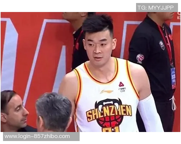 李慕豪：从青涩少年到篮球场上的闪耀明星之路